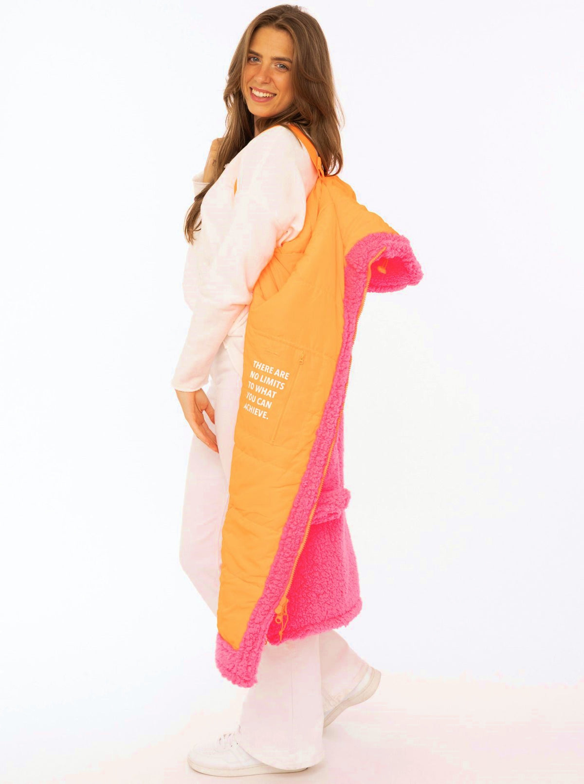 đź’• Zwillingsherz Oversize Windjacke Inside Out "Teddy" Neonpink