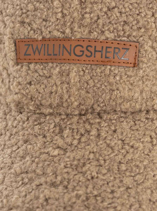 💕 Zwillingsherz Cap Teddy "Patch" Braun