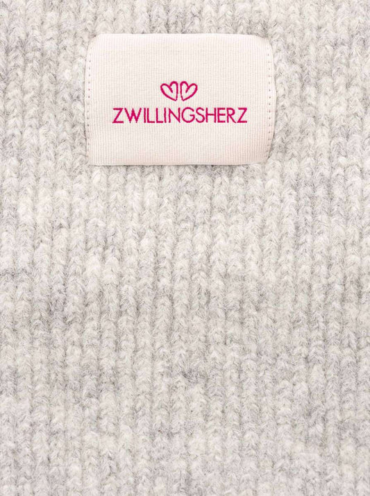 💕 Zwillingsherz Schal "Zwillingsherz Patch" Wolle gerippt Hellgrau