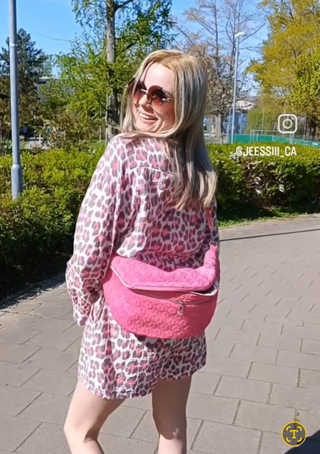Crossbodybag Frottee "Blümchen" große Bauchtasche Pink