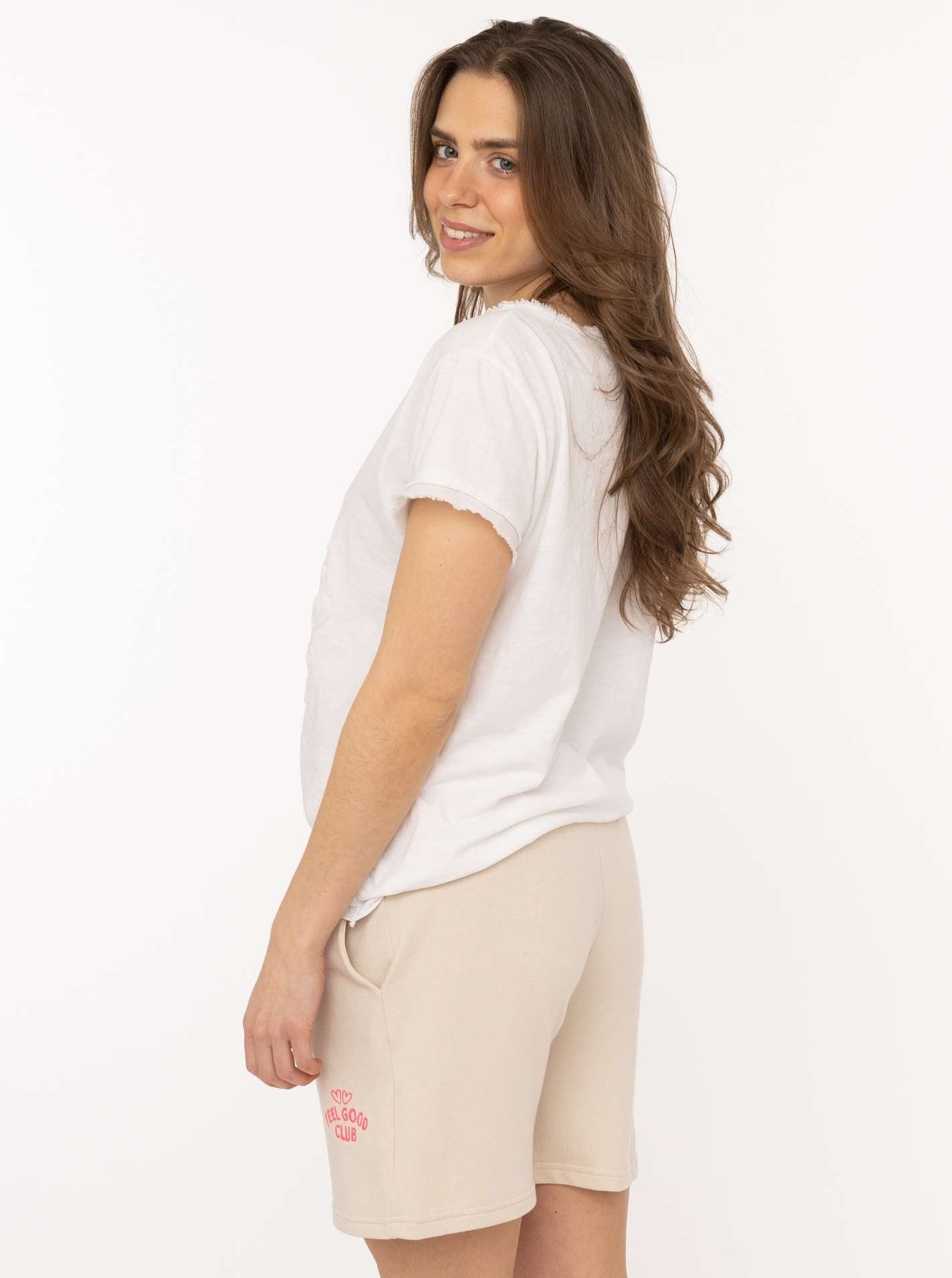 đź’• Zwillingsherz Shorts "Feel Good Club" Beige