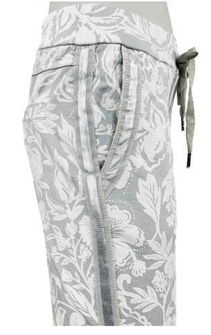 Jogger "Blumen" Blumenmuster Baumwolle Hellgrau