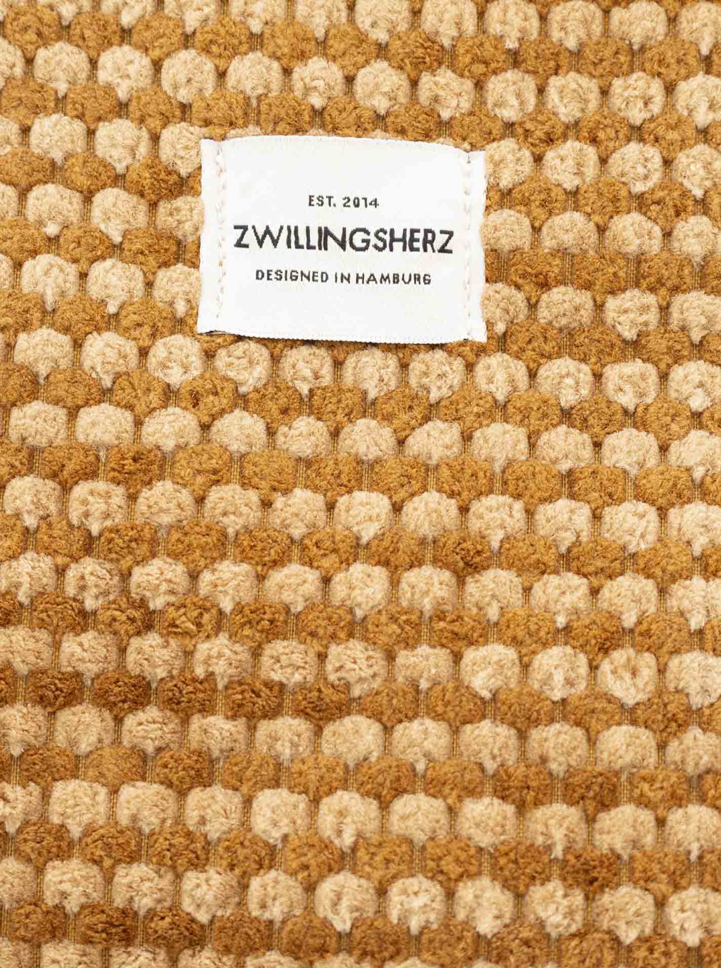 💕 Zwillingsherz Kosmetiktasche "Flauschige Punkte" Braun Beige
