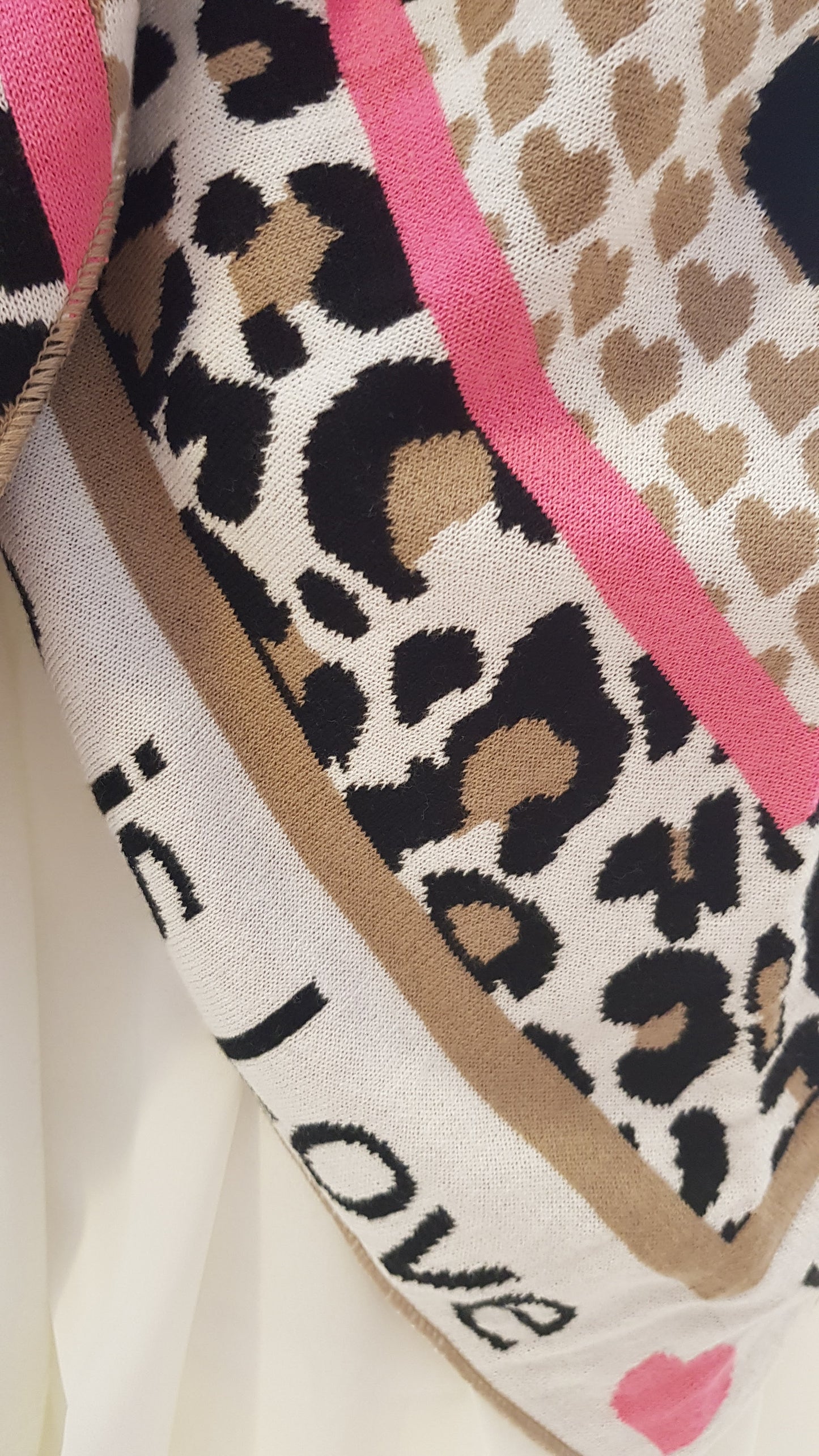 💕 Zwillingsherz Dreieckstuch "Love is love" Baumwolle Beige Pink